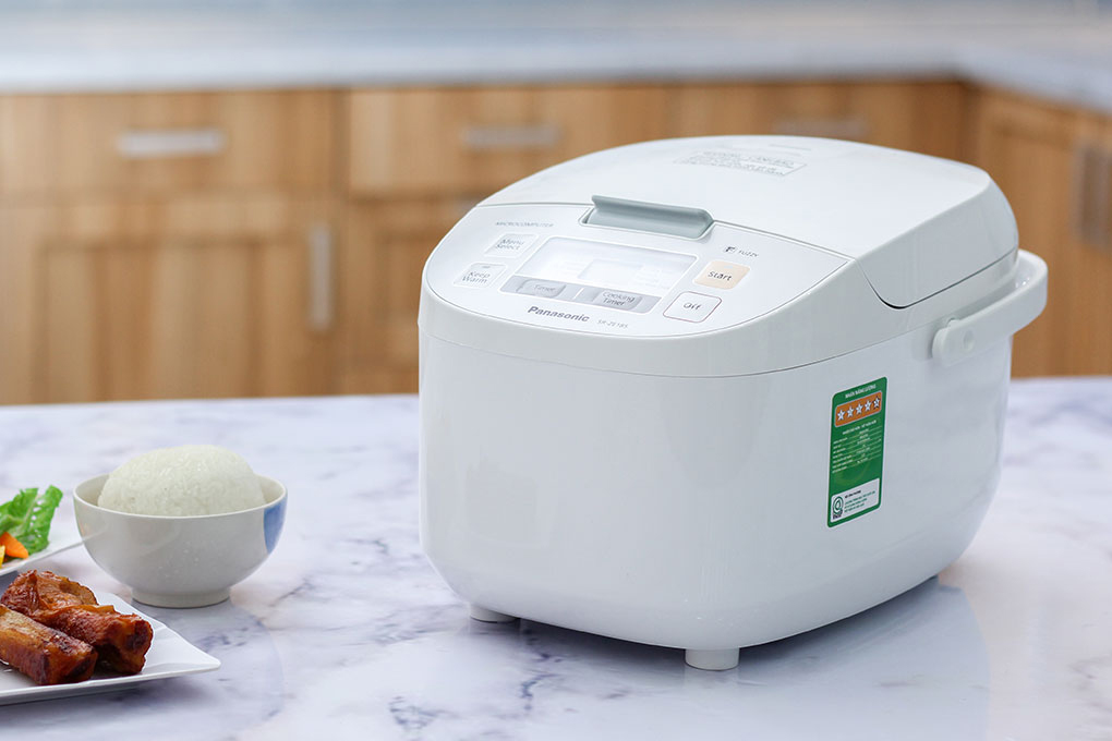 Nồi Cơm Điện Panasonic SR - ZE185WRAM -1.8L điện tử - màu trắng