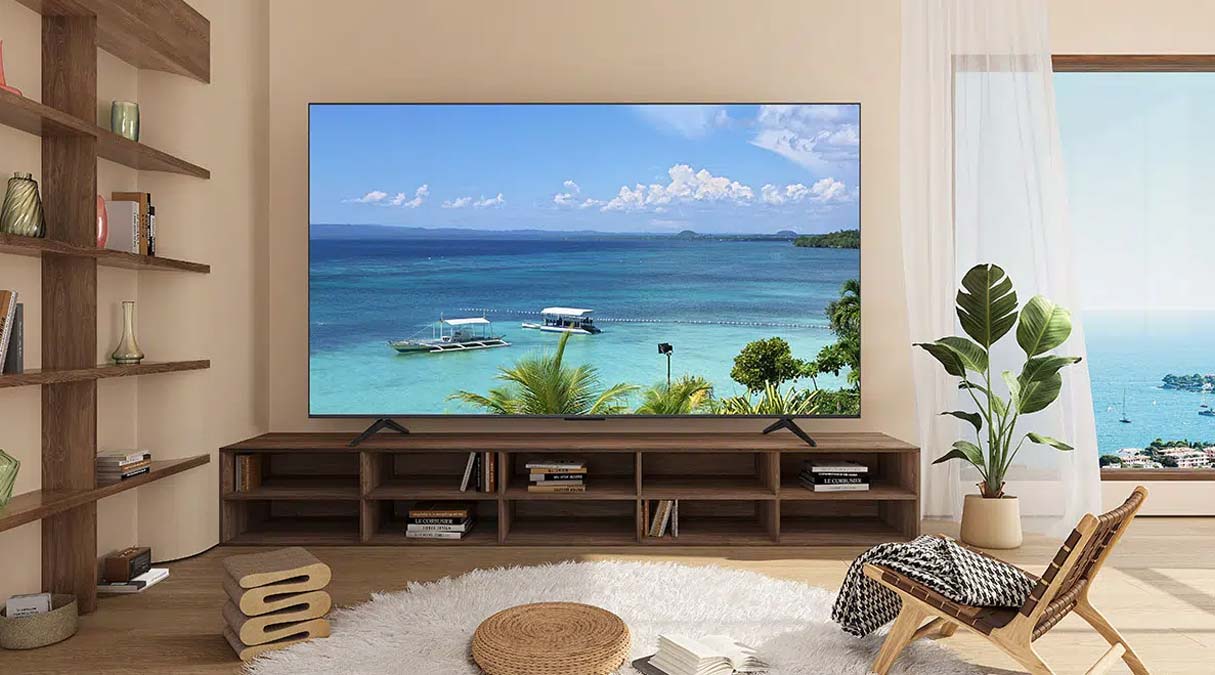 TV được bố trí trong không gian hiện đại và sang trọng, thu hút mọi ánh nhìn